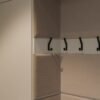 Garderobemeubel HAGA – Kasjmier beige – met beklede zitting